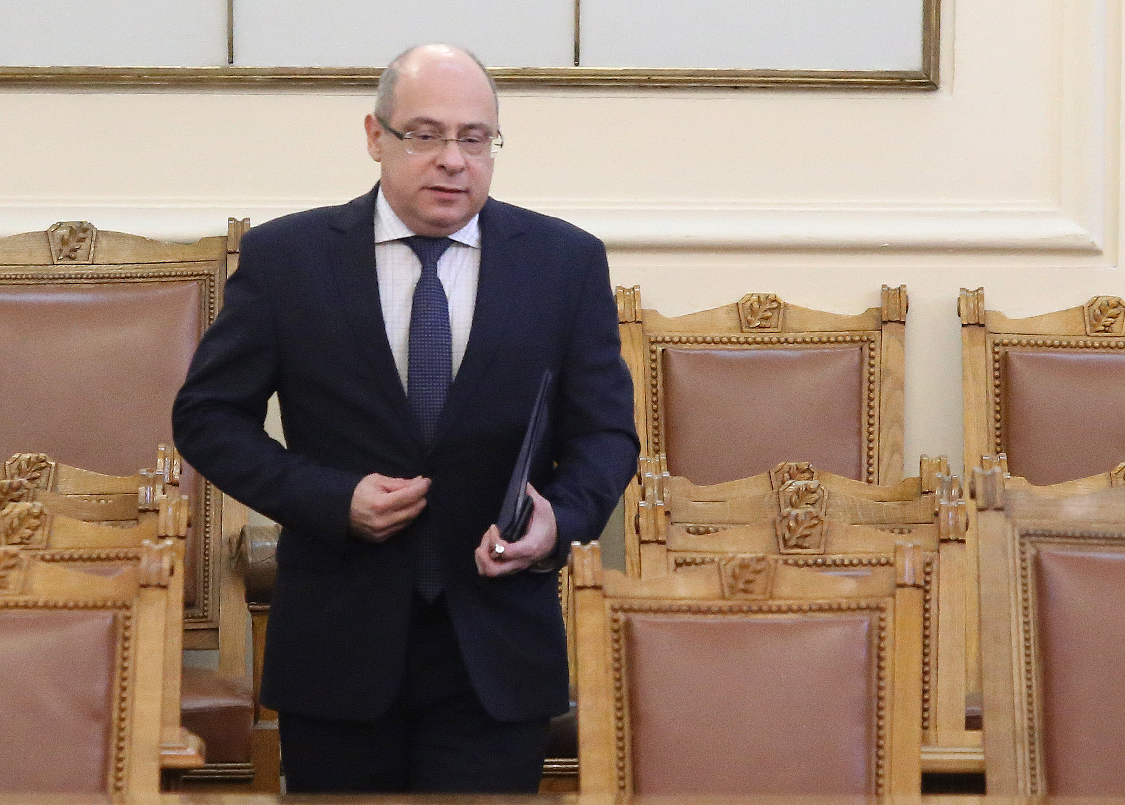 Парламент Лазар Лазаров