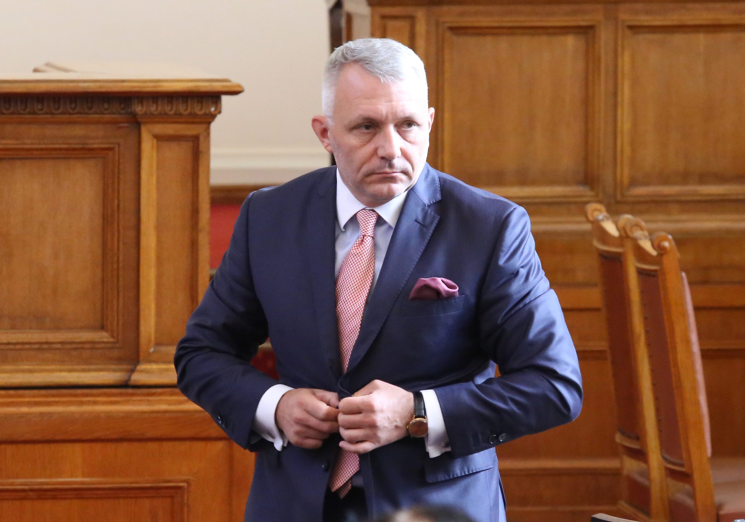 Парламент Николай Хаджигенов