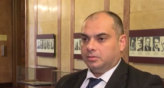 Филип Попов