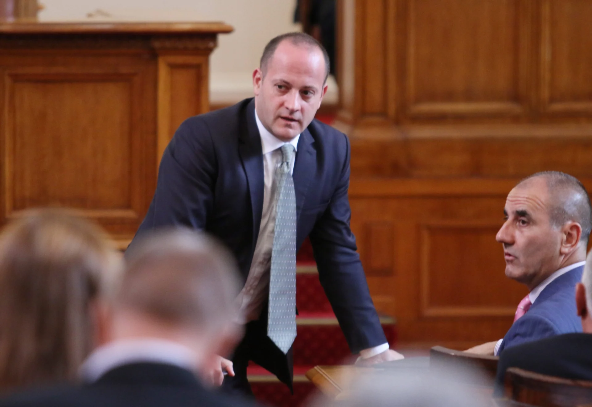 Парламент обсъждане на промените в Конституцията на първо четене Радан Кънев Цветан Цветанов
