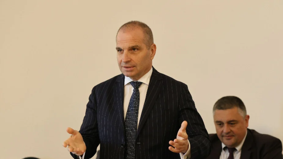 Летище Пловдив ще бъде предложено на концесия през февруари 2026