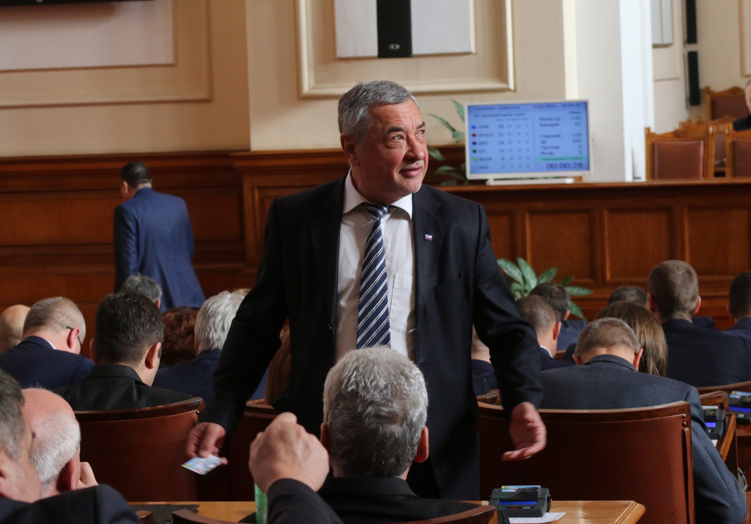 Парламент Валери Симеонов