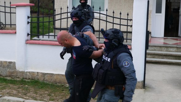 След акция във Варненско срещу купуването на гласове има 5 задържани