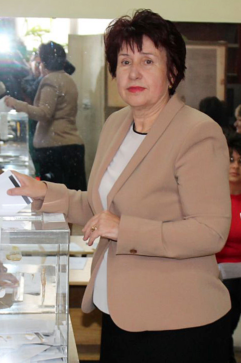 д-р Вяра Церовска кмет на Перник