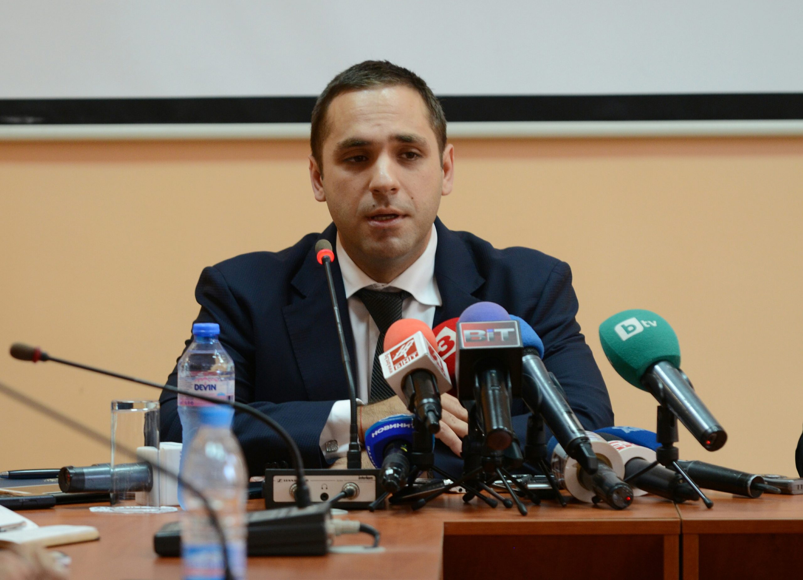 Министерство на икономиката Брифинг Емил Караниколов - министър на икономиката