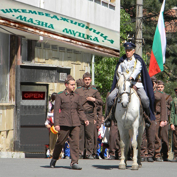 Войници