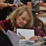 Френската писателка Ани Ерно печели Нобелова награда за литература