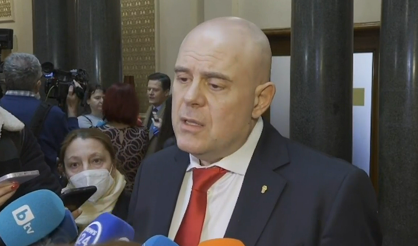Парламент Иван Гешев