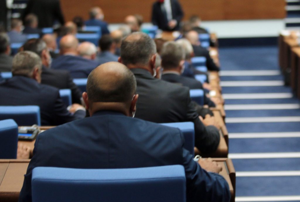 "Възраждане" предложи създаване на дирекция "Разследване" в МВР 3 Парламент депутати гласуване гласуват