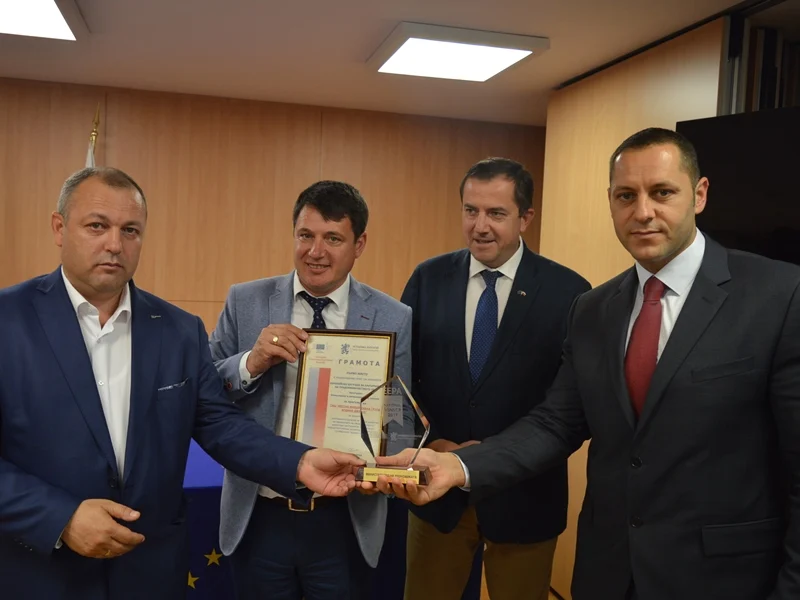 александър манолев