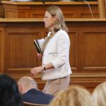 Парламент Ива Митева