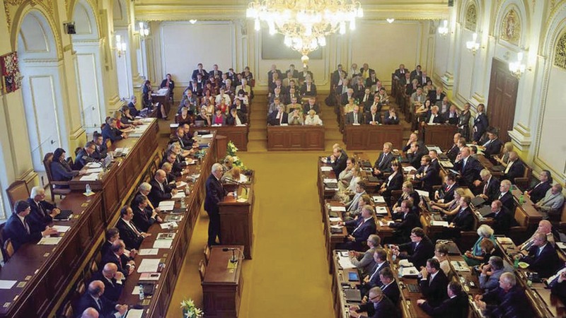 Милош Земан се обърна със специален апел към парламента непосредствено преди вота на доверие за технократското правителство на Иржи Руснок.