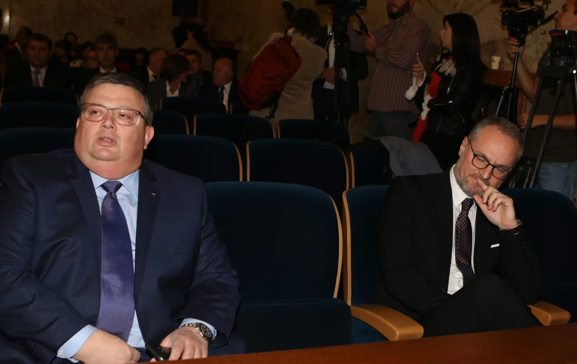 Нов ВСС Висш съдебен съвет Сотир Цацаров Лозан Панов
