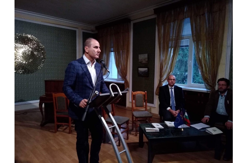 цветанов
