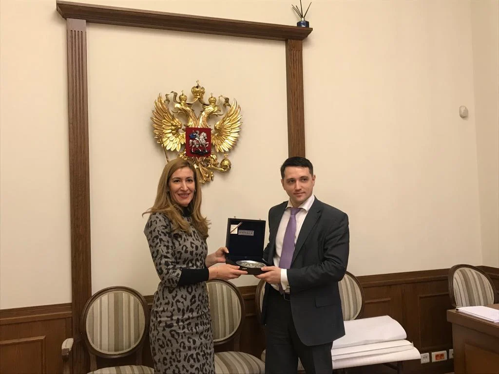 николина ангелкова