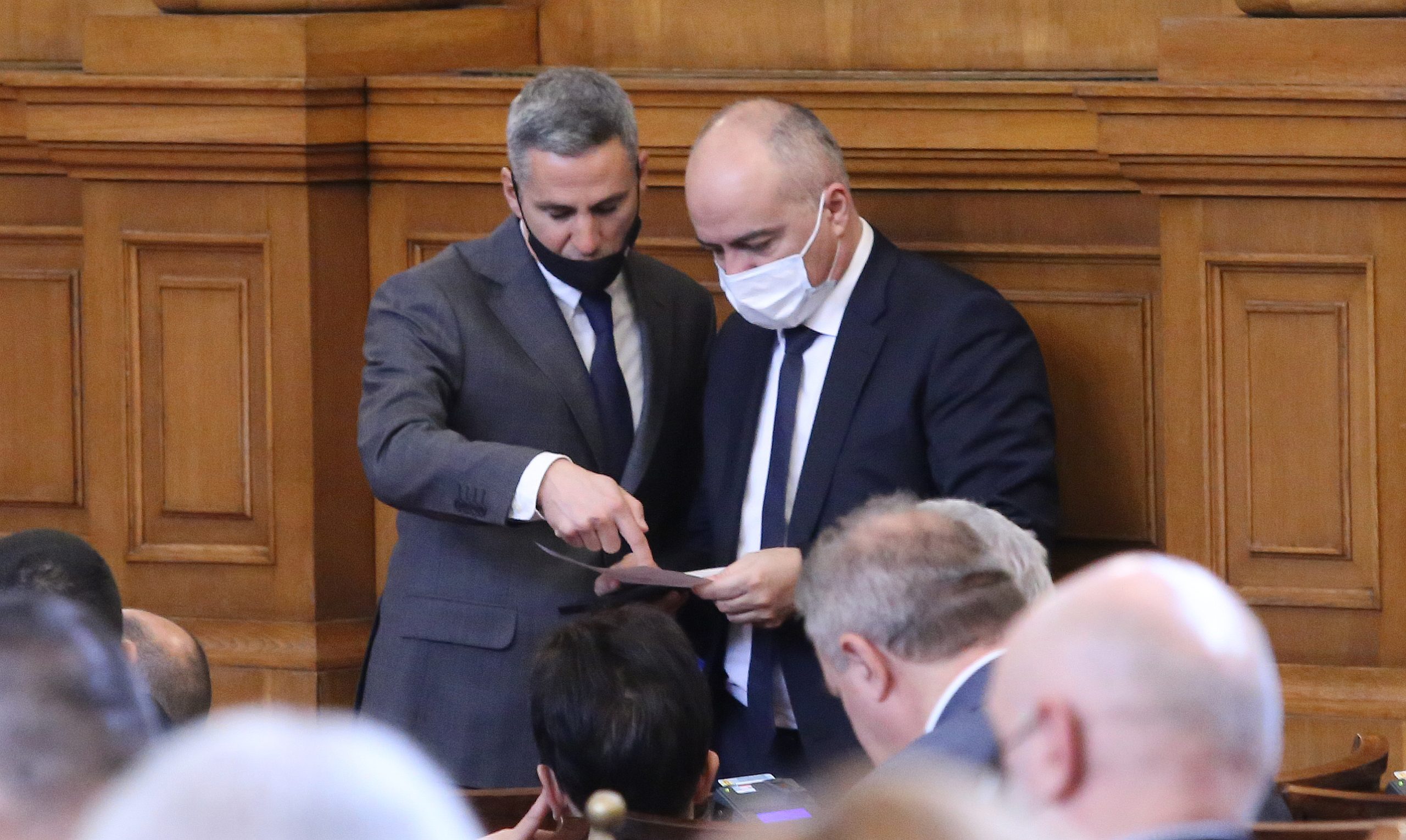 Парламент бюджет 2022 Андрей Гюров