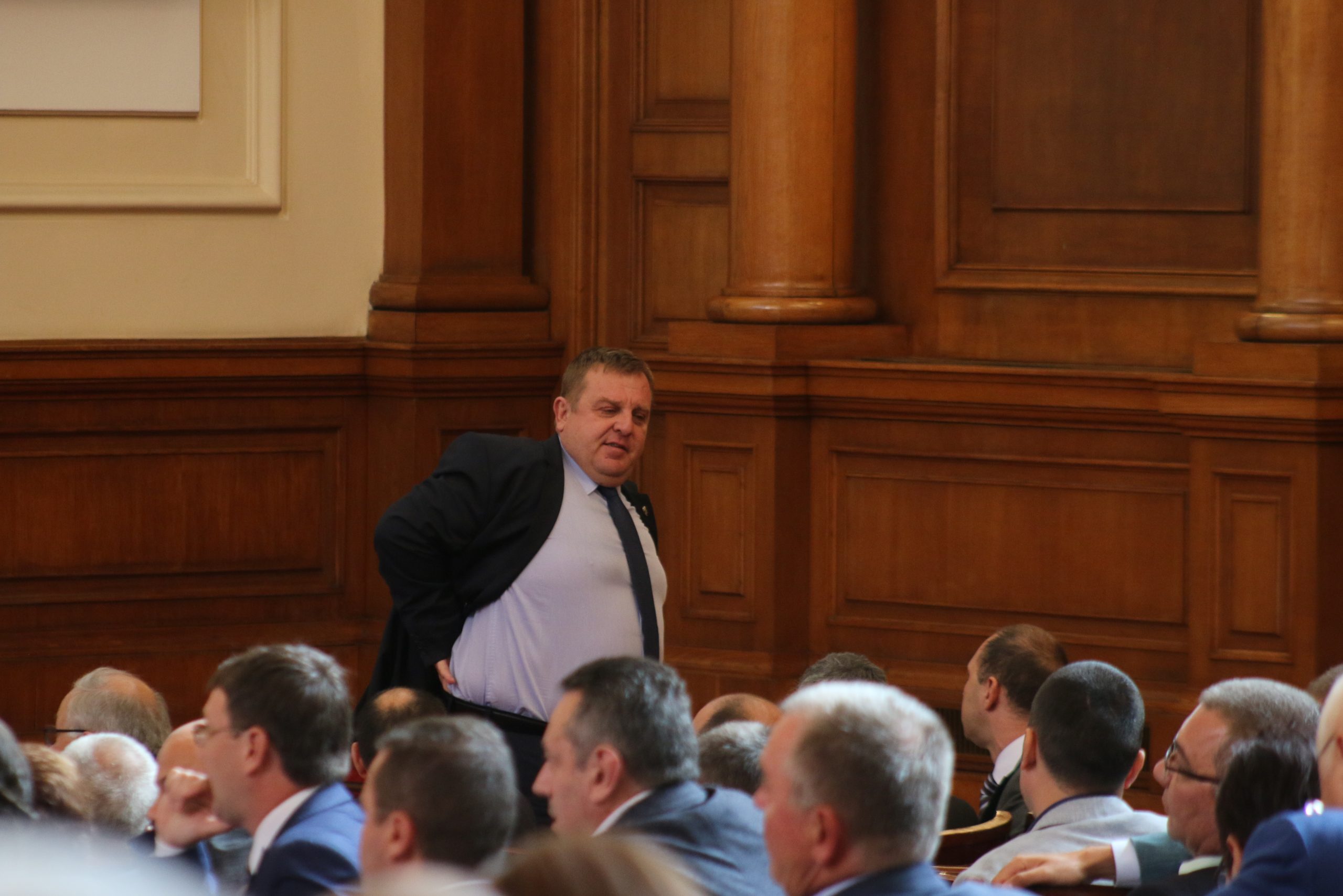 Парламент актуализиране на бюджета Красимир Каракачанов