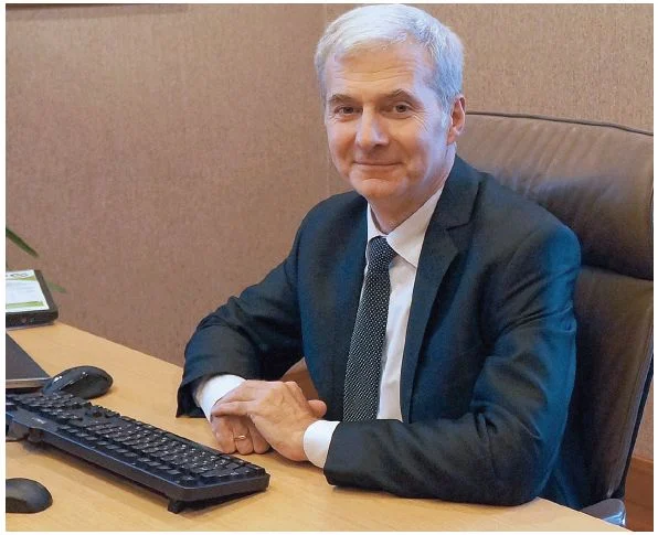 Юрий Генов