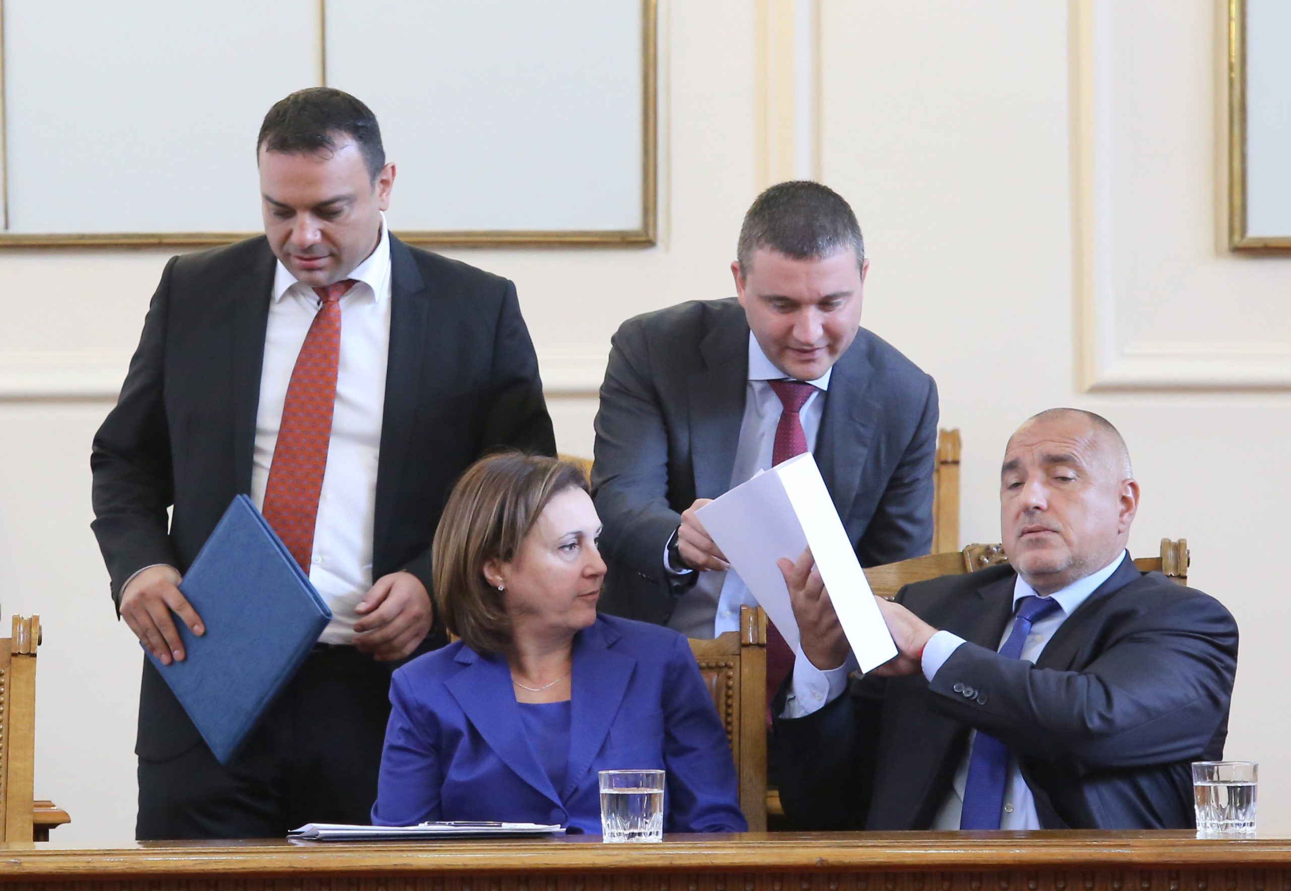 Парламент Бойко Борисов Румяна Бъчварова Владислав Горанов Ивайло Московски