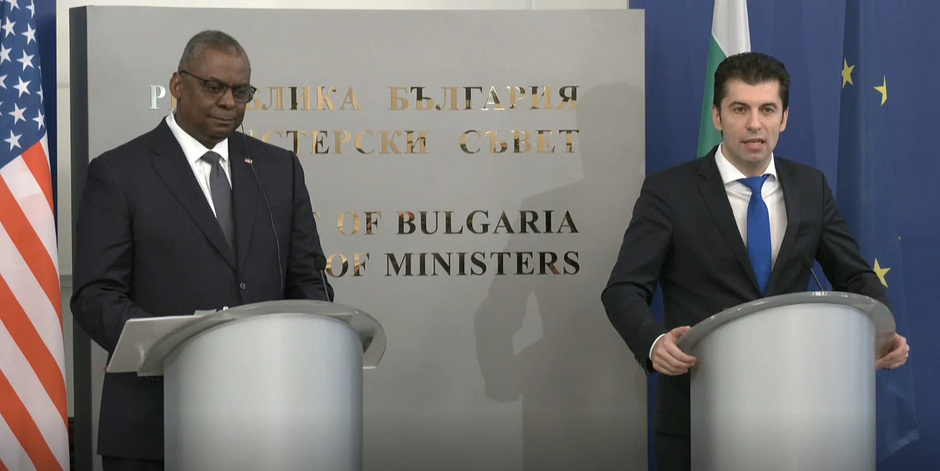 Министерски съвет Лойд Остин Кирил Петков