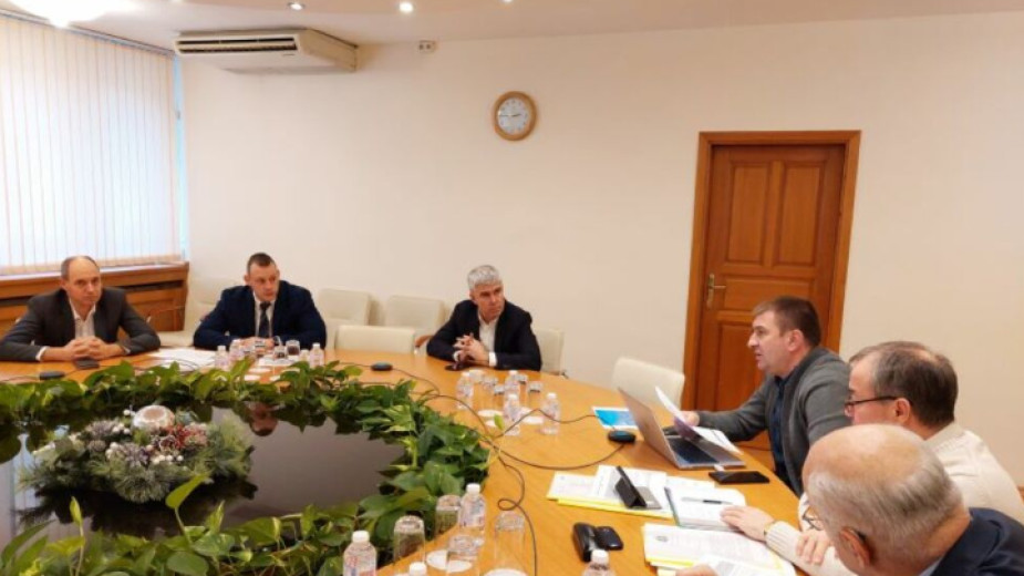 Спешна среща при енергийния министър Владимир Малинов заради проблемите с тока