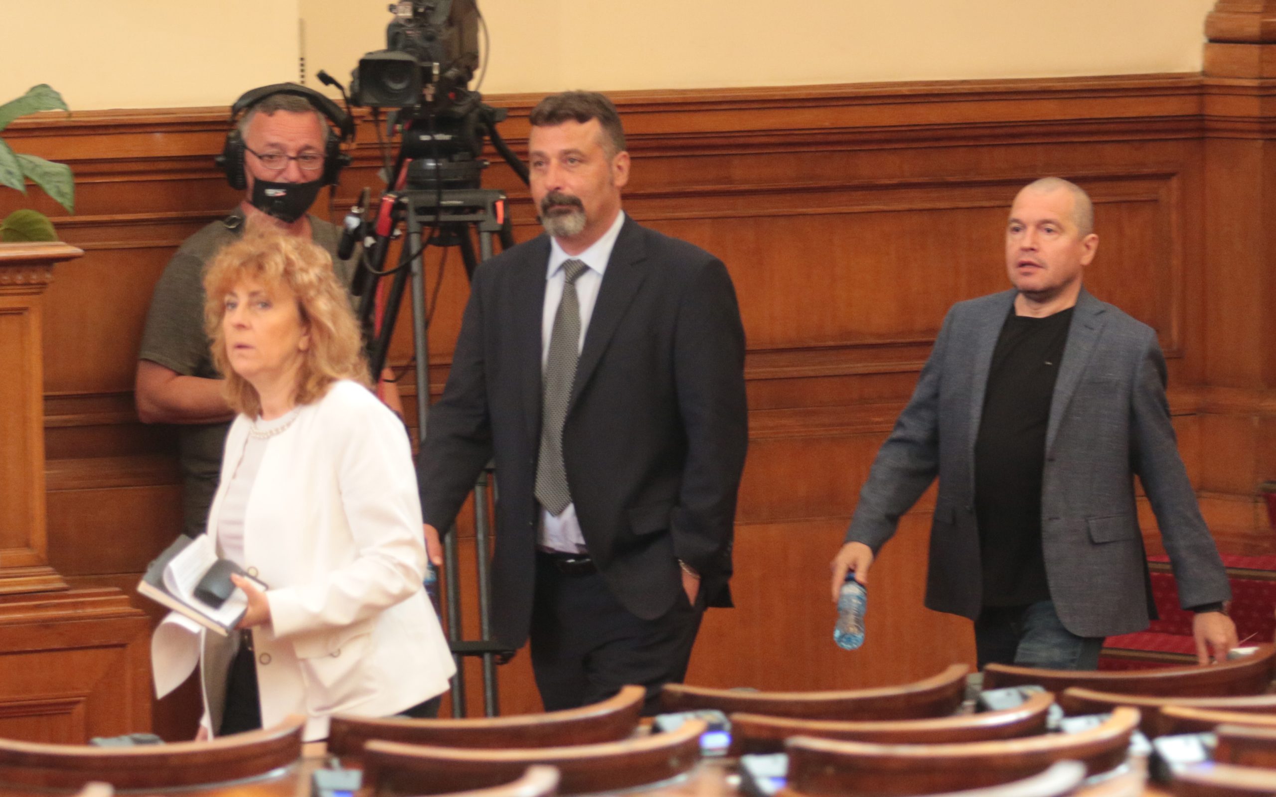 Парламент ИТН Виктория Василева Филип Станев Тошко Йорданов