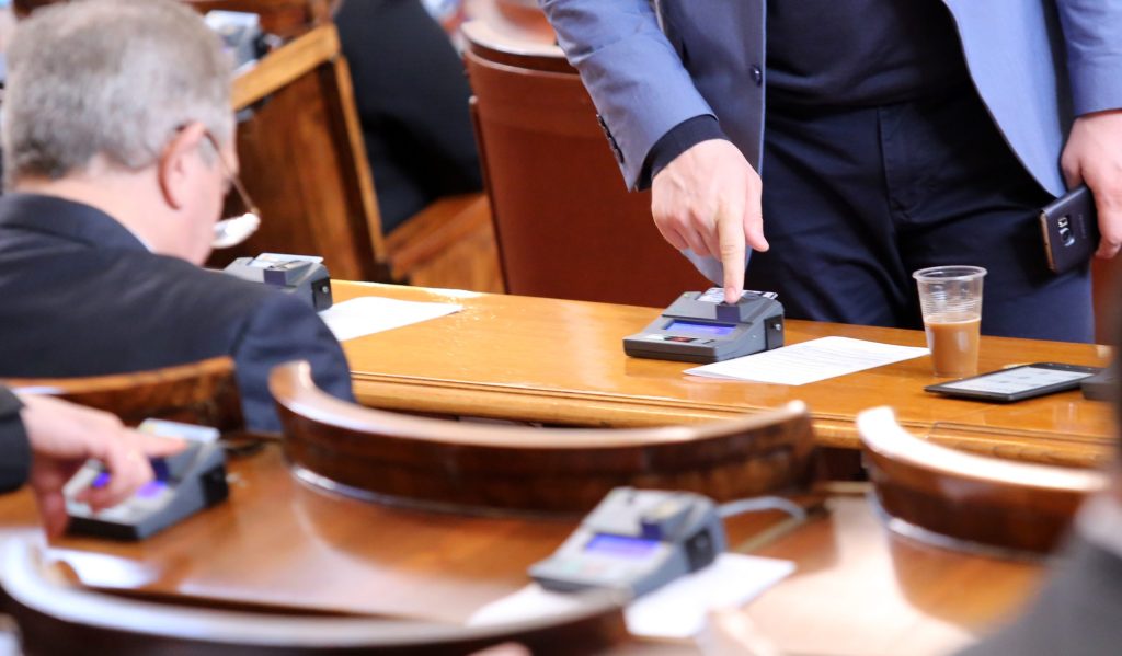 Денят по диагонал - 22 юли 2023 г. 6 Парламент зала гласуване
