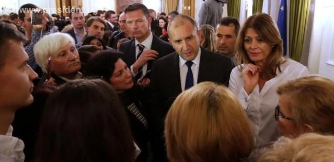 РУМЕН РАДЕВ