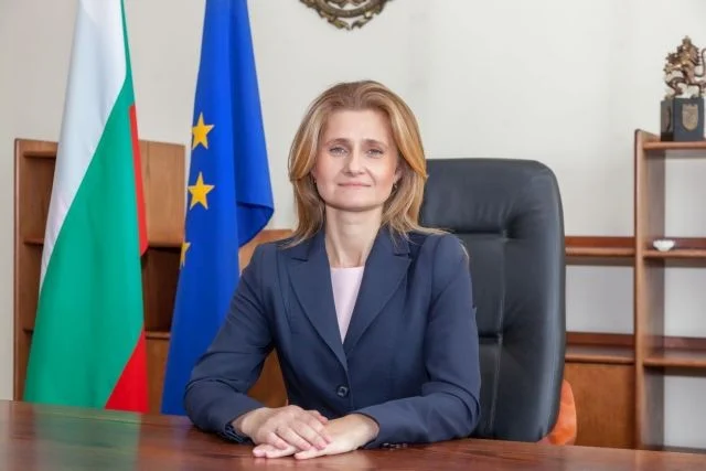 Невена Минева