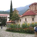 Измама с името на Бачковския манастир подмами хора с диабет да търсят „чудодейно“ лечение