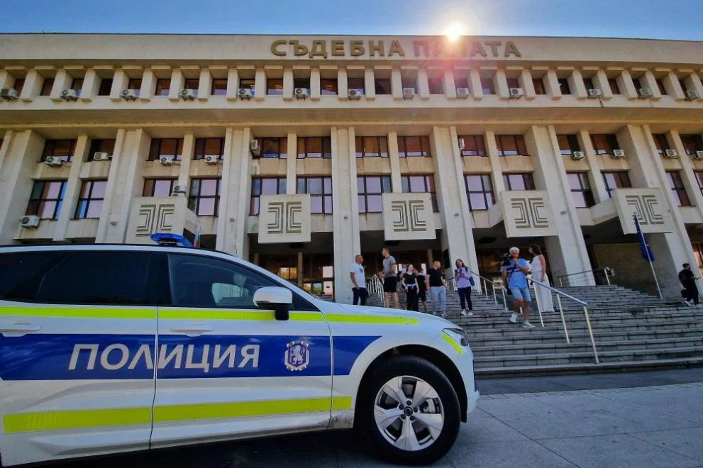 Сигнал за бомба в Съдебната палата в Бургас