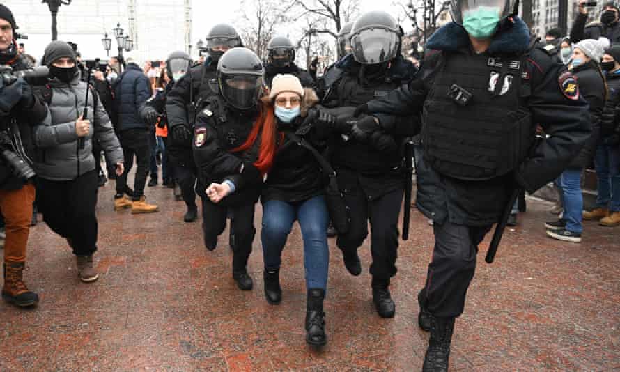арест в Москва на протеста в подкрепа на Алексей Навални