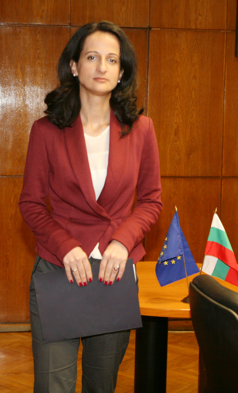 Карина Караиванова - заместник-министър на финансите