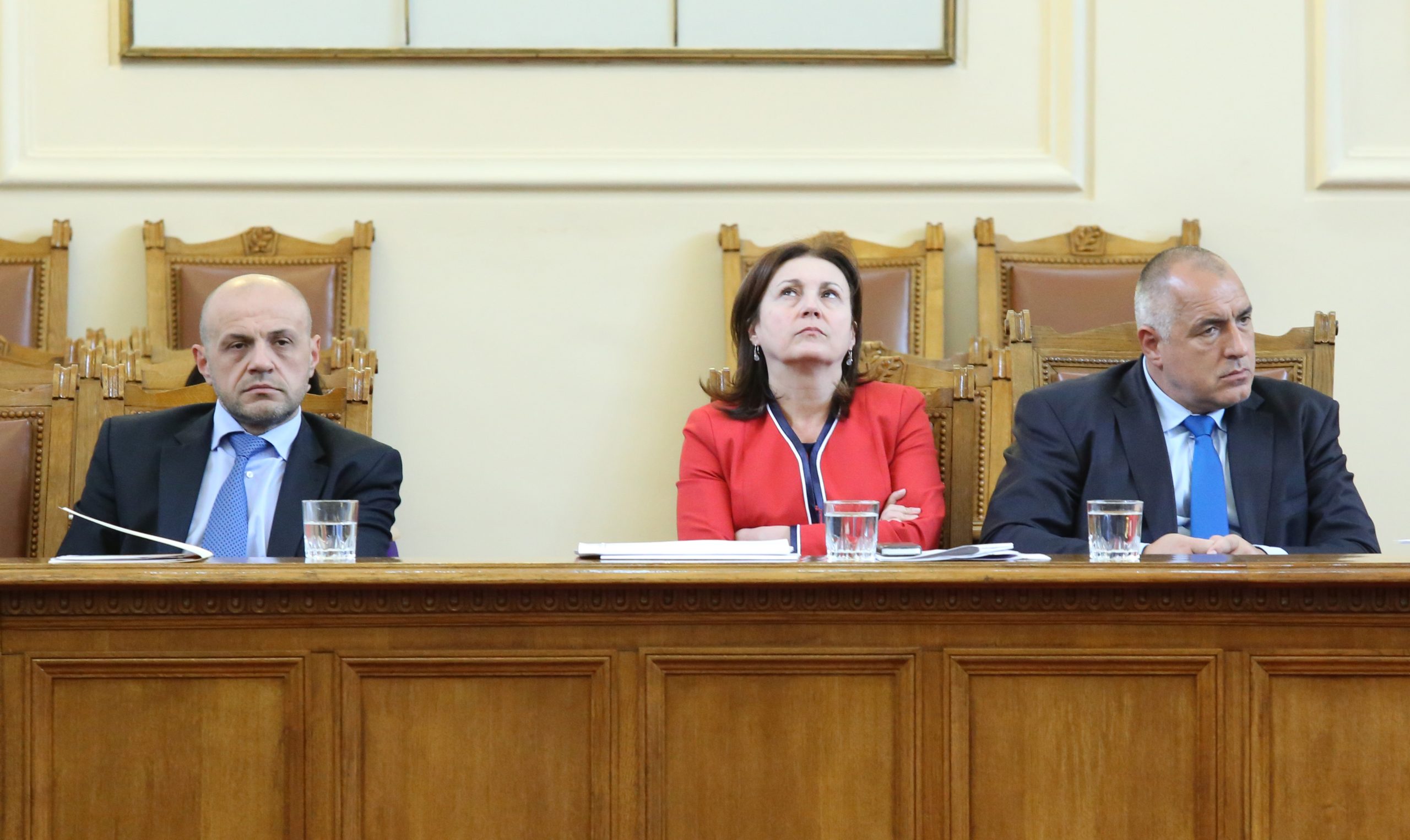 Парламент блиц контрол Бойко Борисов Румяна Бъчварова Томислав Дончев