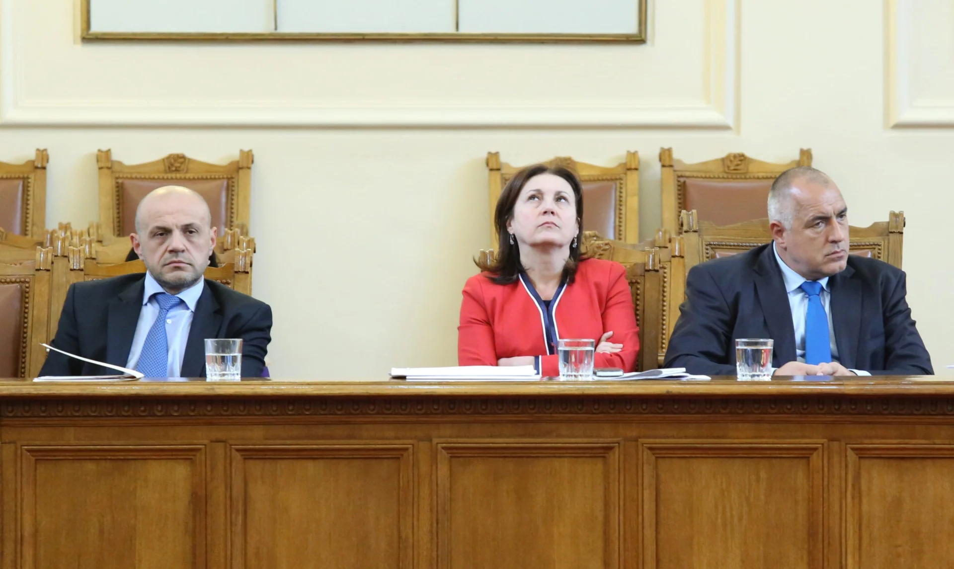 Парламент блиц контрол Бойко Борисов Румяна Бъчварова Томислав Дончев