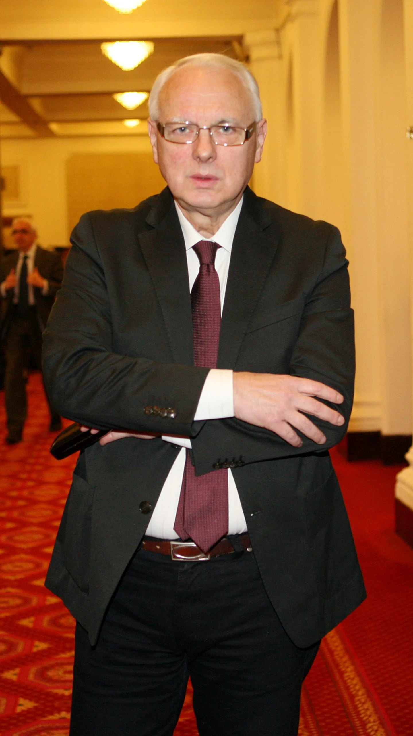Велизар Енчев