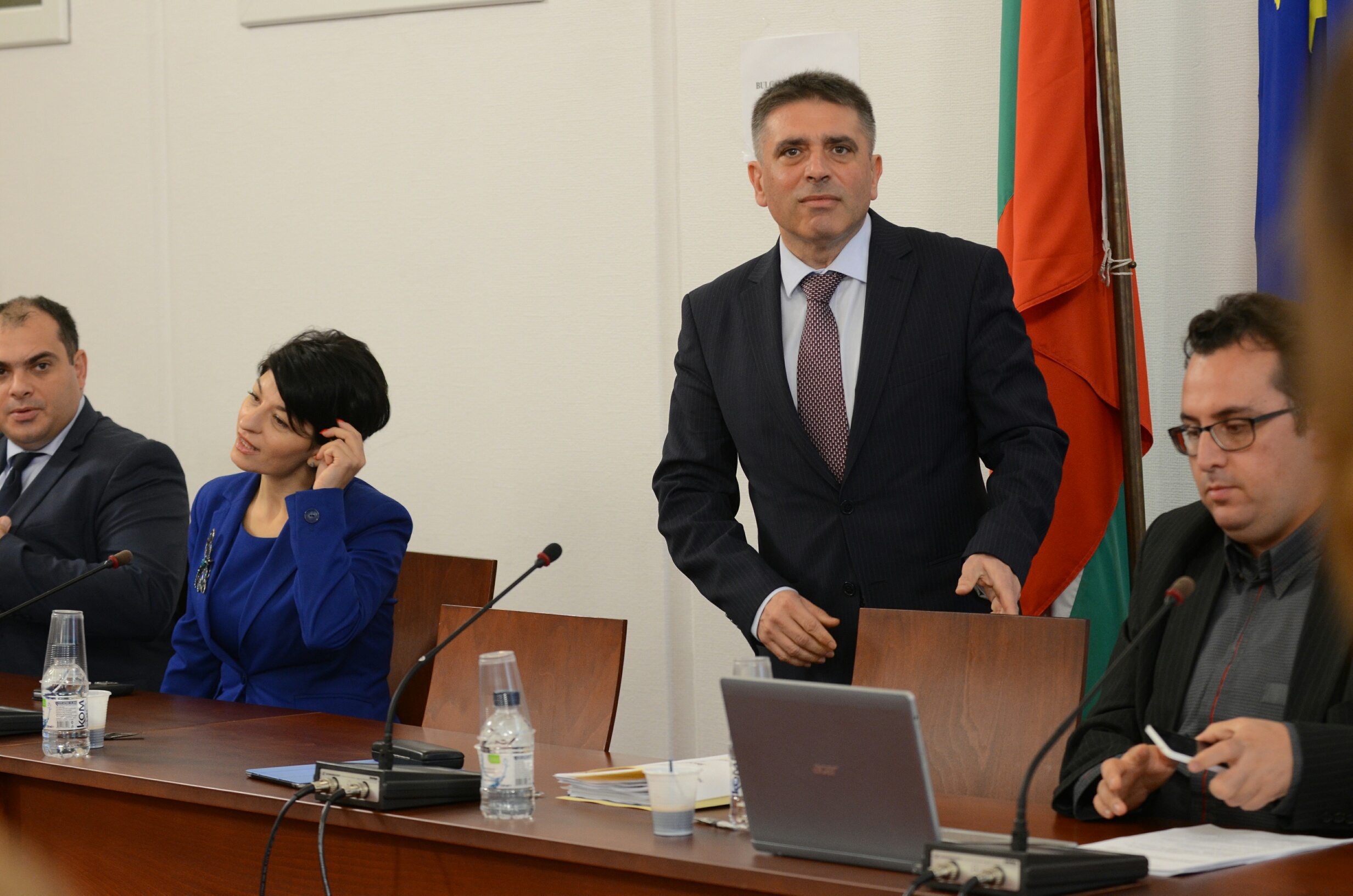 Красимир Влахов правна комисия Данаил Кирилов