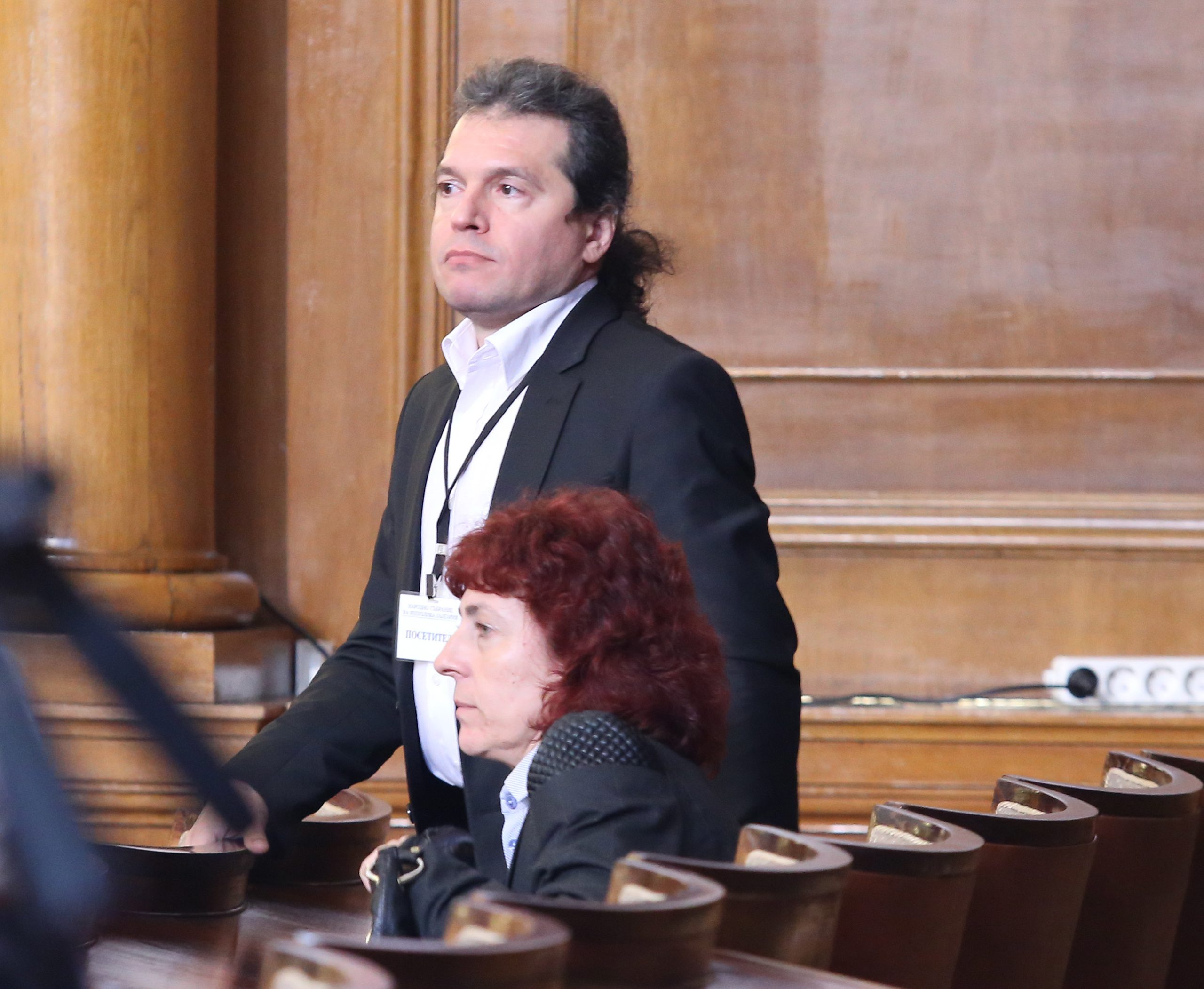 Парламент сценарист на Слави Трифонов