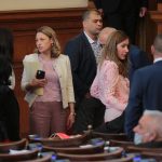 Парламент Ива Митева