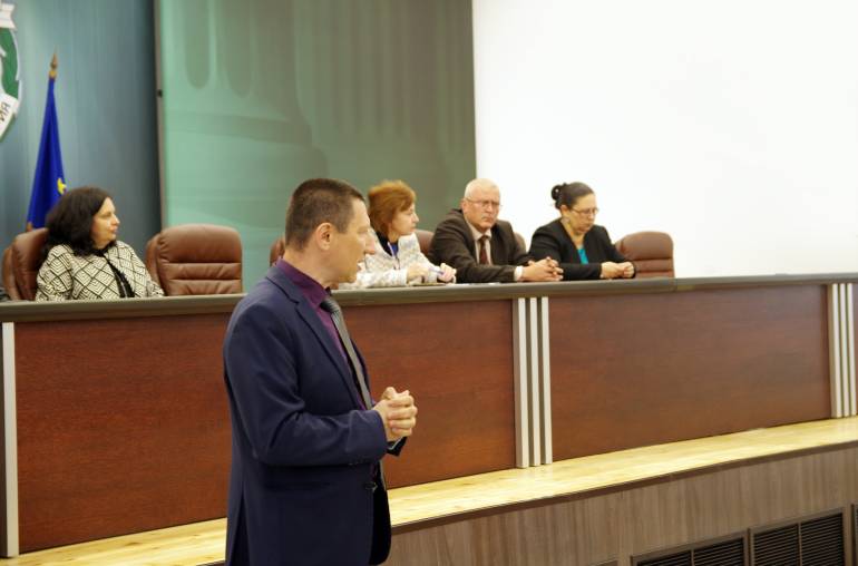 борислав сарафов