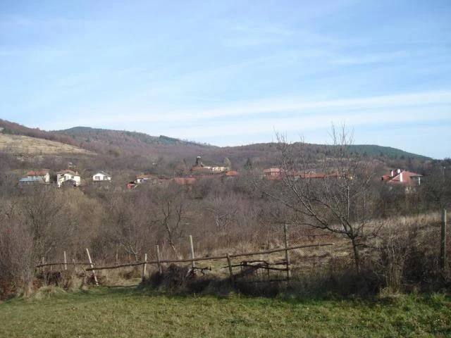 В троянското село Гумощник вече 190 години пазят килийното си училище