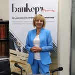 Мая Манолова