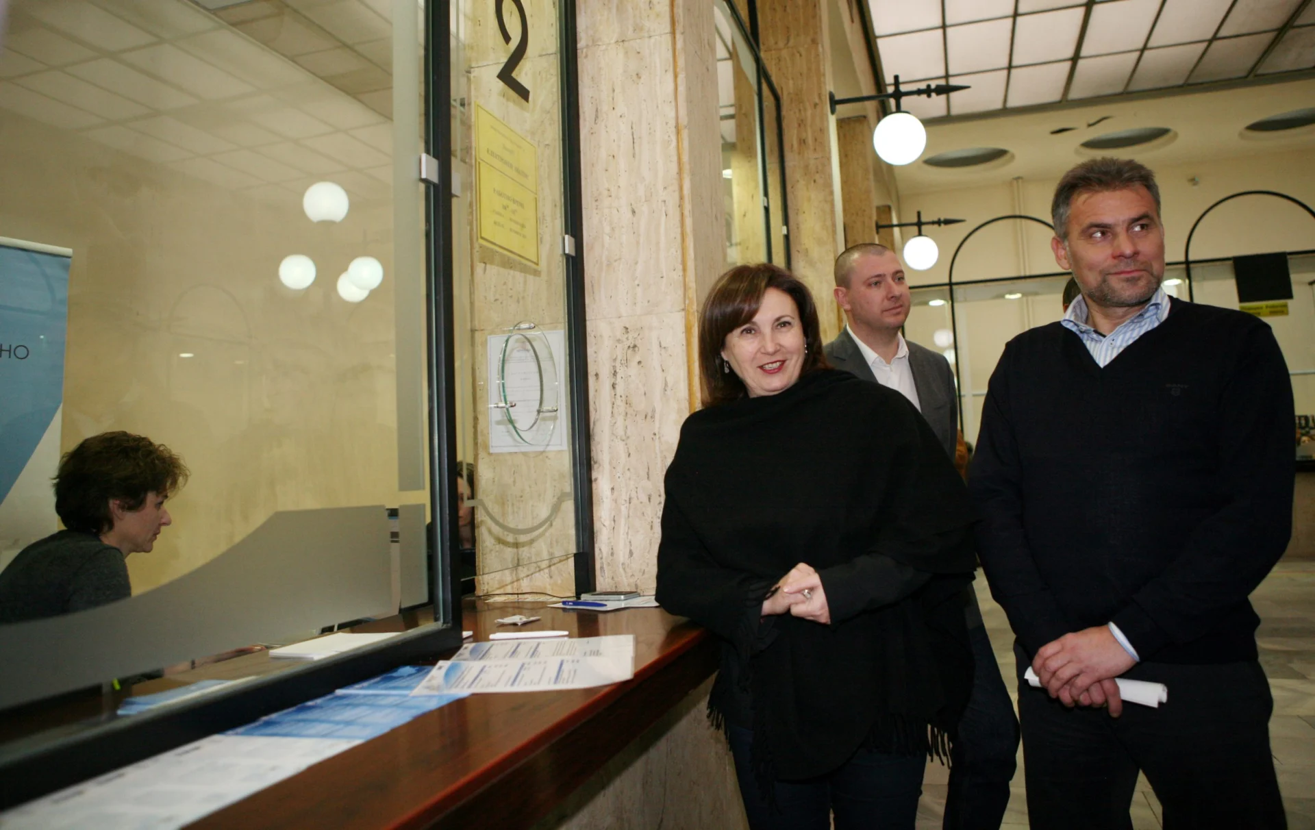 Заместник министър-председателят по коалиционната политика и държавната администрация Румяна Бъчварова бе специален гост на 22. 01.  на представяне на нова тарифа за електронни подписи в пилотен фронт офис в сградата на Централна поща