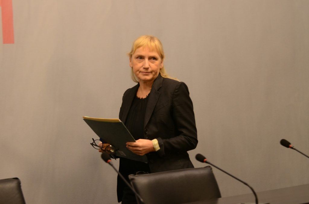 Елена Йончева