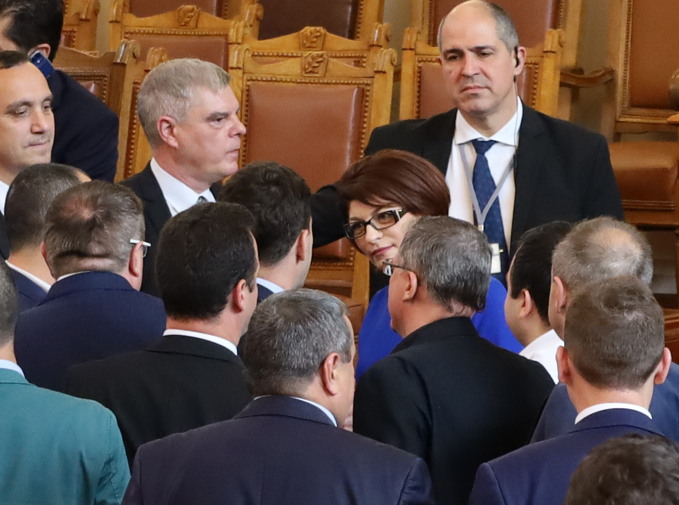 Парламент Кирил Петков  скандал