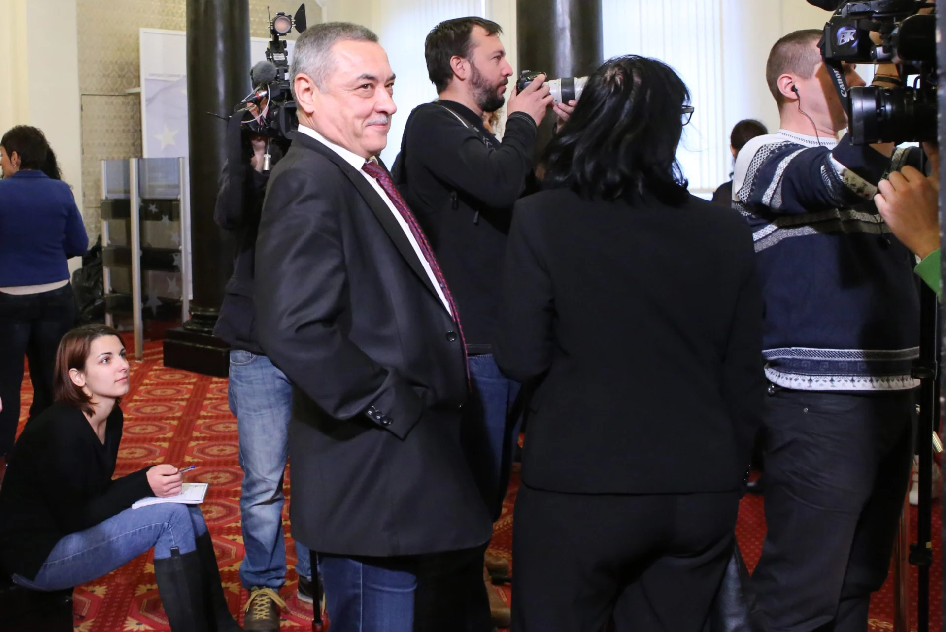Парламент Валери Симеонов
