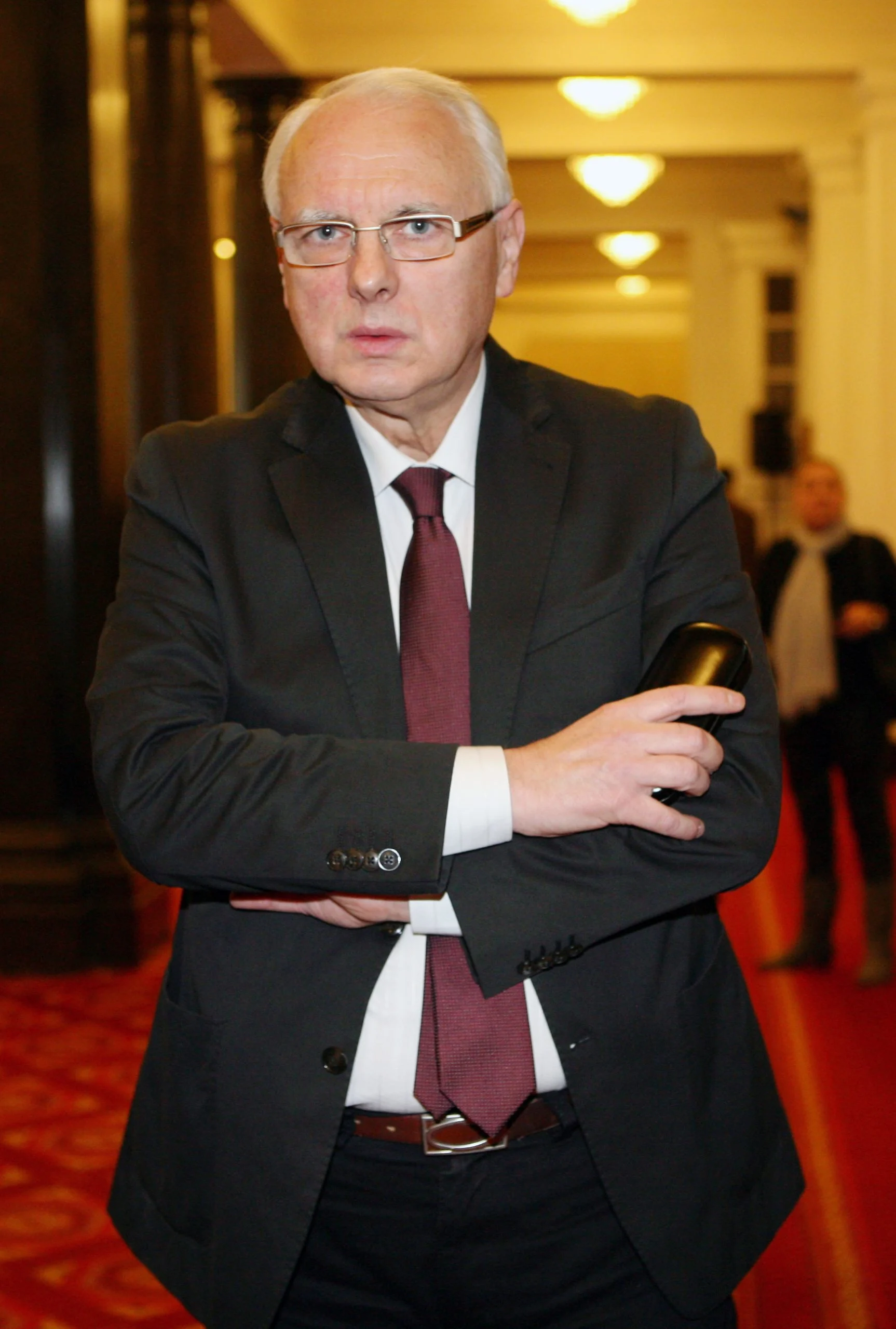 Велизар Енчев
