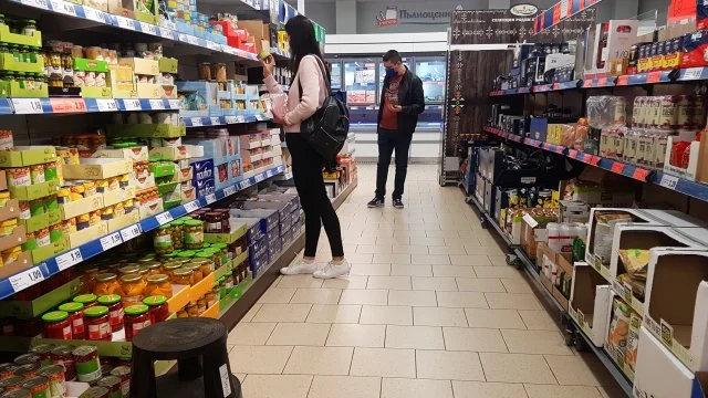 КЗК с 19 мерки за цените на храните и защитата на производителите