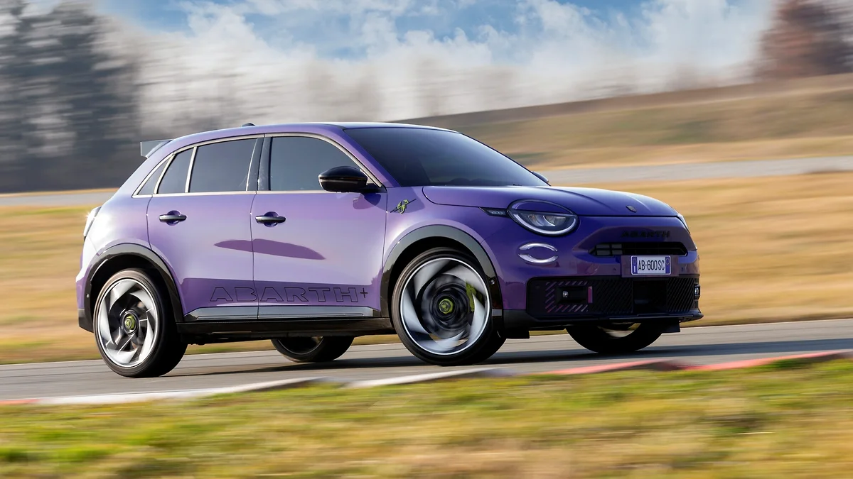 Abarth 600e Scorpionissima