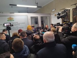 Народни представители от „БСП за България” не бяха допуснати да се срещнат с областния управител на София Вяра Тодева заради демонтажа на Паметника на Съветската армия.